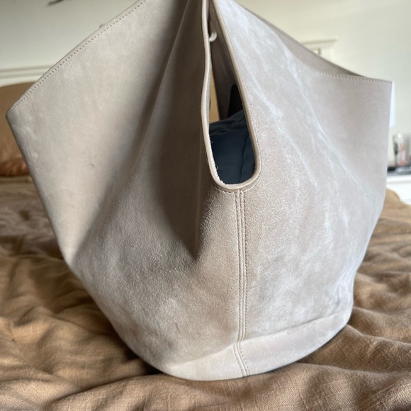 KHAITE Medium Lotus Tote in Grey Suede - Picture 6 of 16